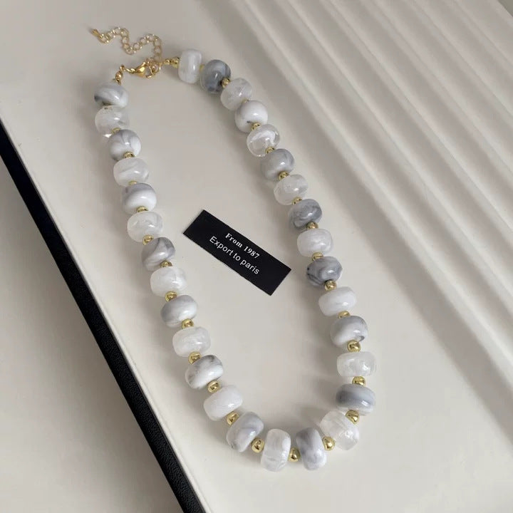 Acrylic Gradient Bead Clavicle Necklace - image 10