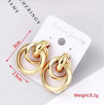 Pendientes dorados de estilo llamativo - image 11