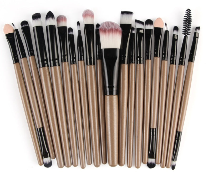 Powder, Blush and Eyeshadow Brush Set - image 8