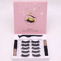 Magnetic Eyelashes and Eyeliner Set - image 1