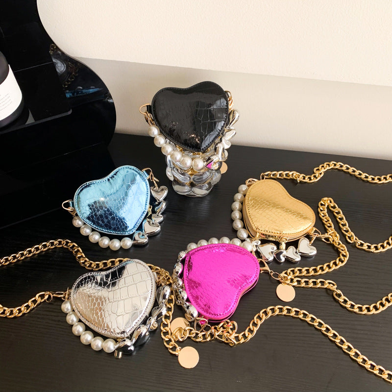 Mini Pearl Heart Chain Bag - image 7