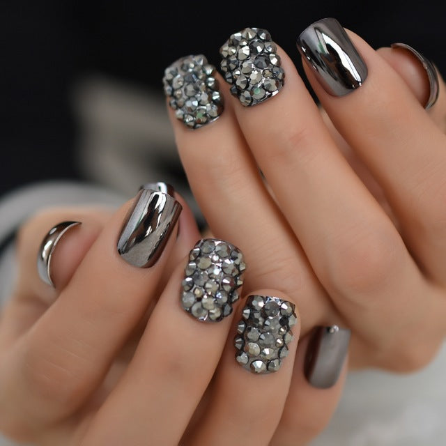 Metallic Press-On Nails - image 2