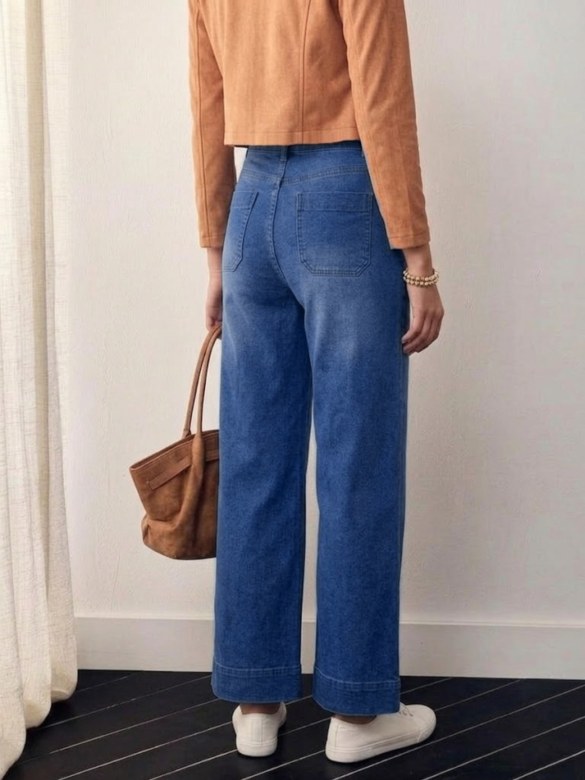 Jeans acampanados cortos de tiro alto - image 6