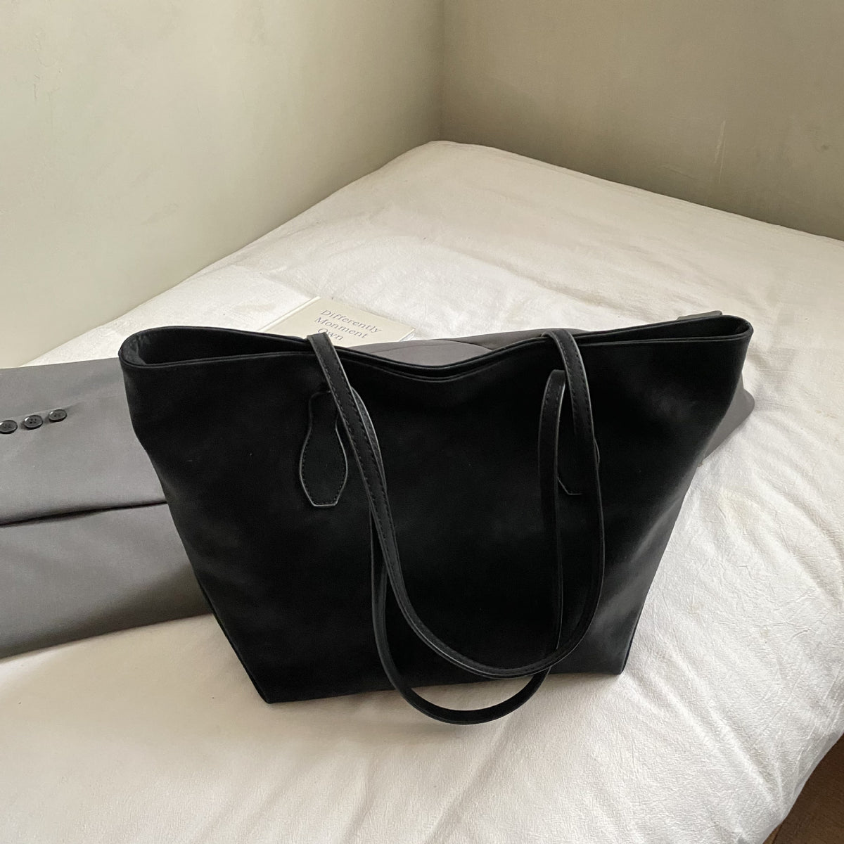 Retro Large Underarm Shoulder Bag
