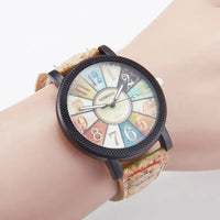 Reloj de cuarzo con correa de piel vintage - image 5