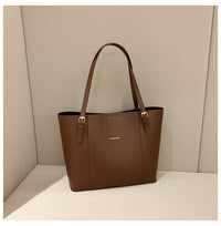 Elegant Everyday Shoulder Bag - image 8