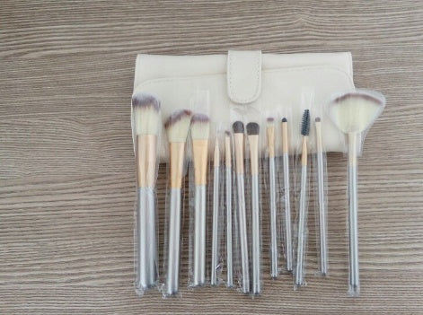 Champagne Handle Makeup Brush Set - image 2