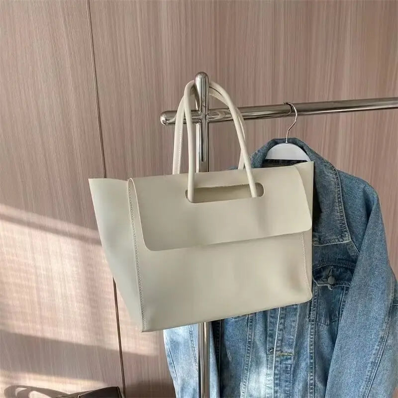 Bolso de Hombro de Gran Capacidad - image 10