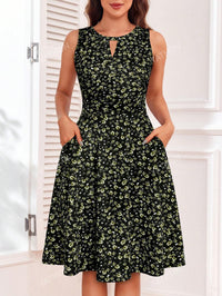 Ditsy Floral Print Keyhole Neckline Dress - image 3