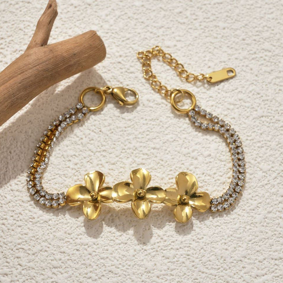 18K Gold Flower Bracelet - image 1