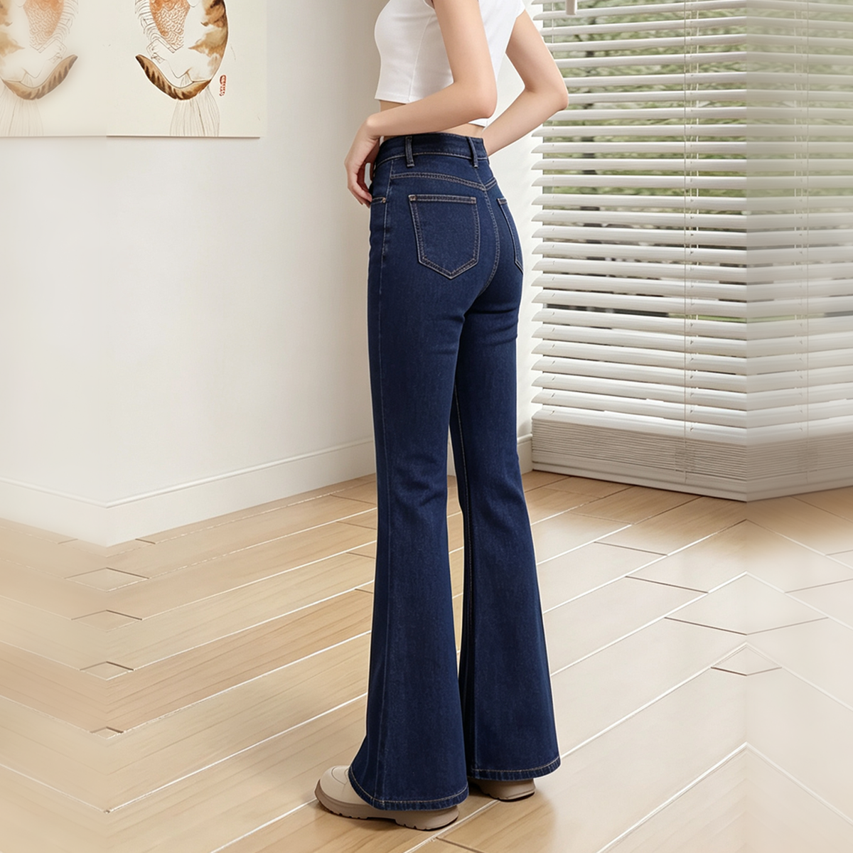 Jeans acampanados azul oscuro liso de tiro alto - image 4