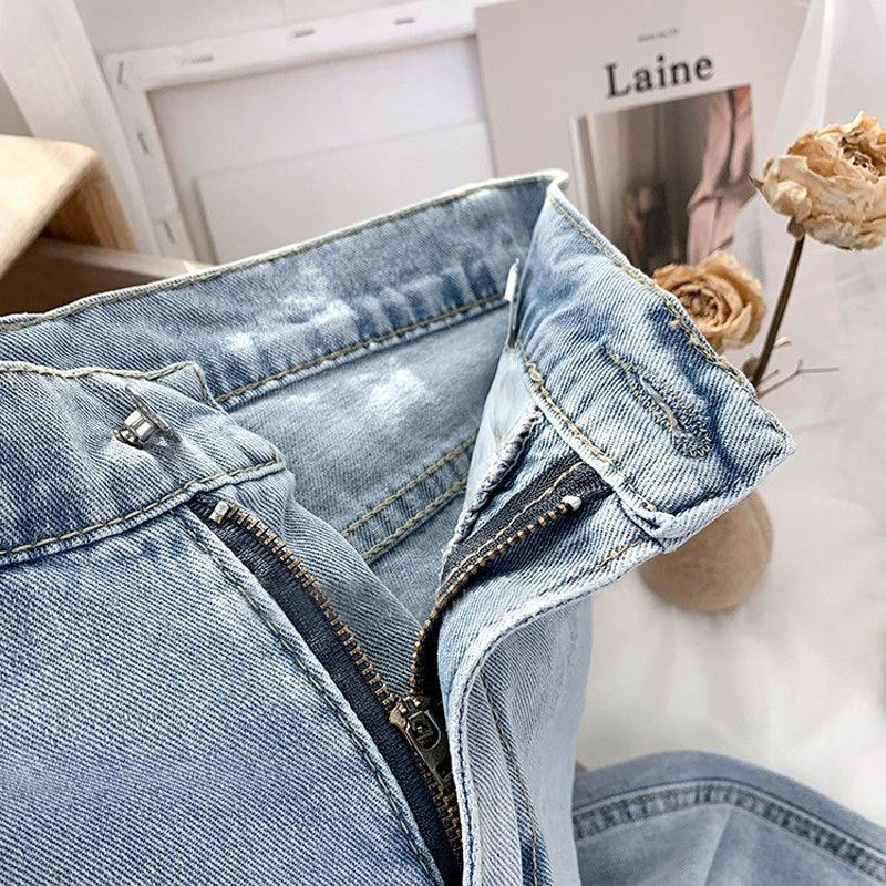 Women's Loose Straight Leg Jeans - image 3