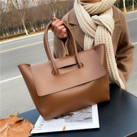 Large Capacity Shoulder Bag - image 4