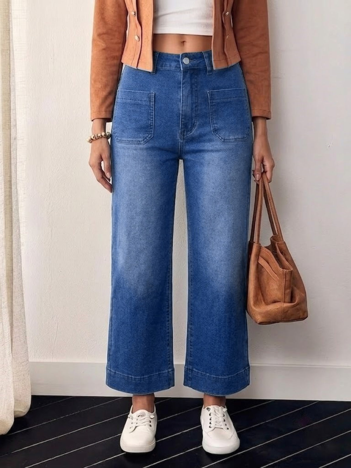 Jeans acampanados cortos de tiro alto - image 3