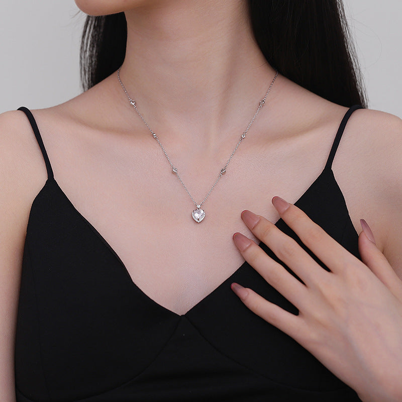 Collar con dije de corazón de cristal - image 4