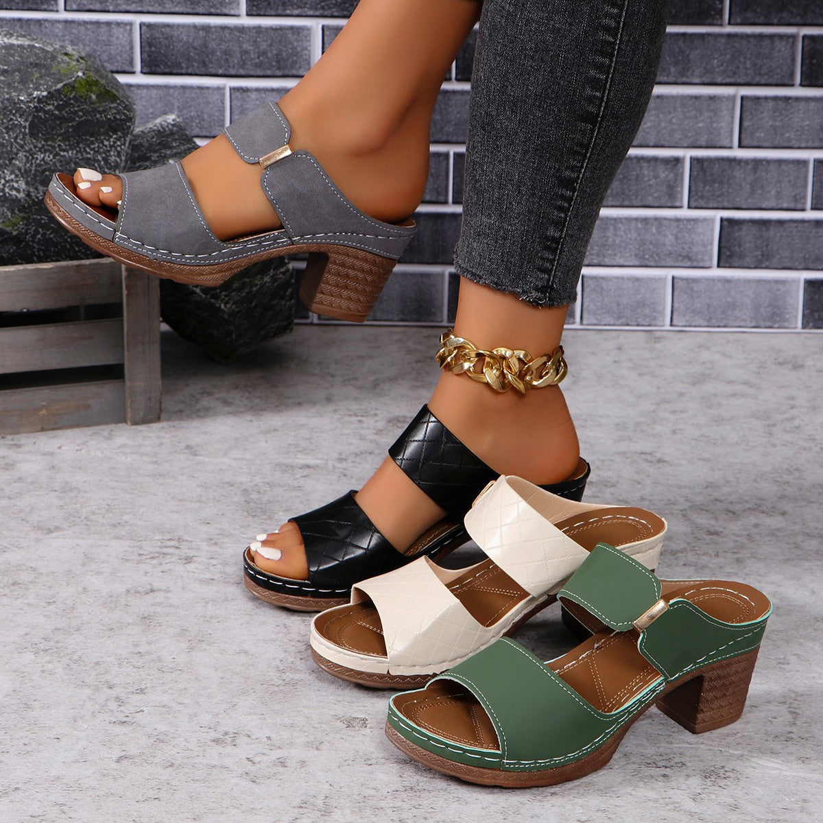 Sandalias acolchadas de tacón grueso sin talón - image 2