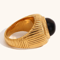 Vintage Crown Black Onyx Ring - image 3