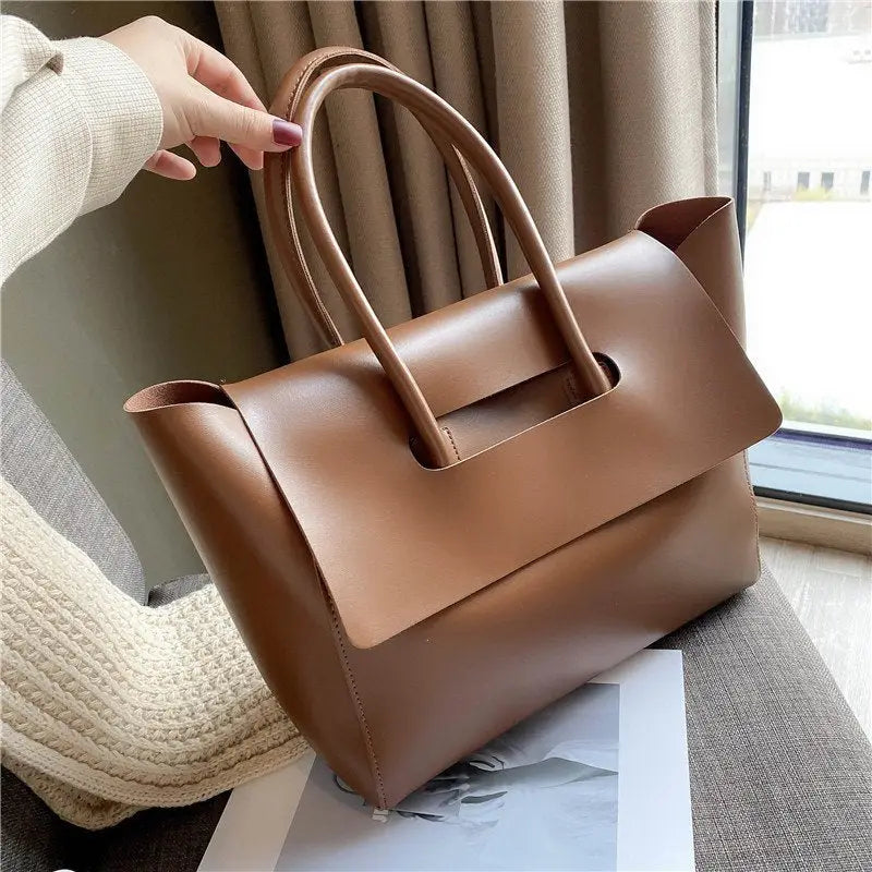 Bolso de Hombro de Gran Capacidad - image 8