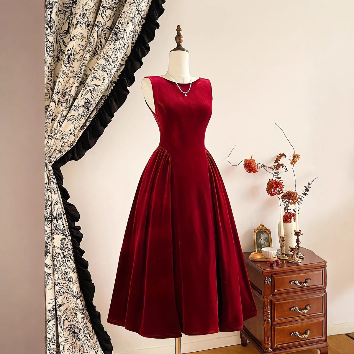 Vintage Velvet Christmas Evening Gown - image 3