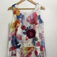 Blusa sin mangas con cuello redondo y estampado floral - image 1