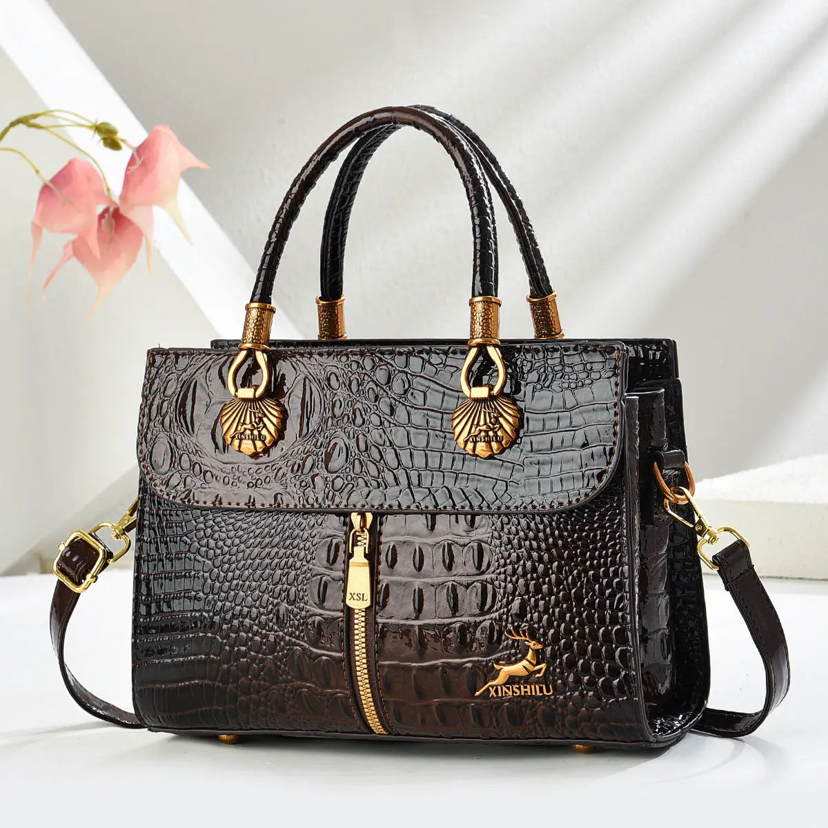Bolso cruzado estampado - image 5