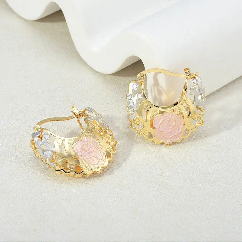 Pendientes de aro con roseta hueca dorada - image 10