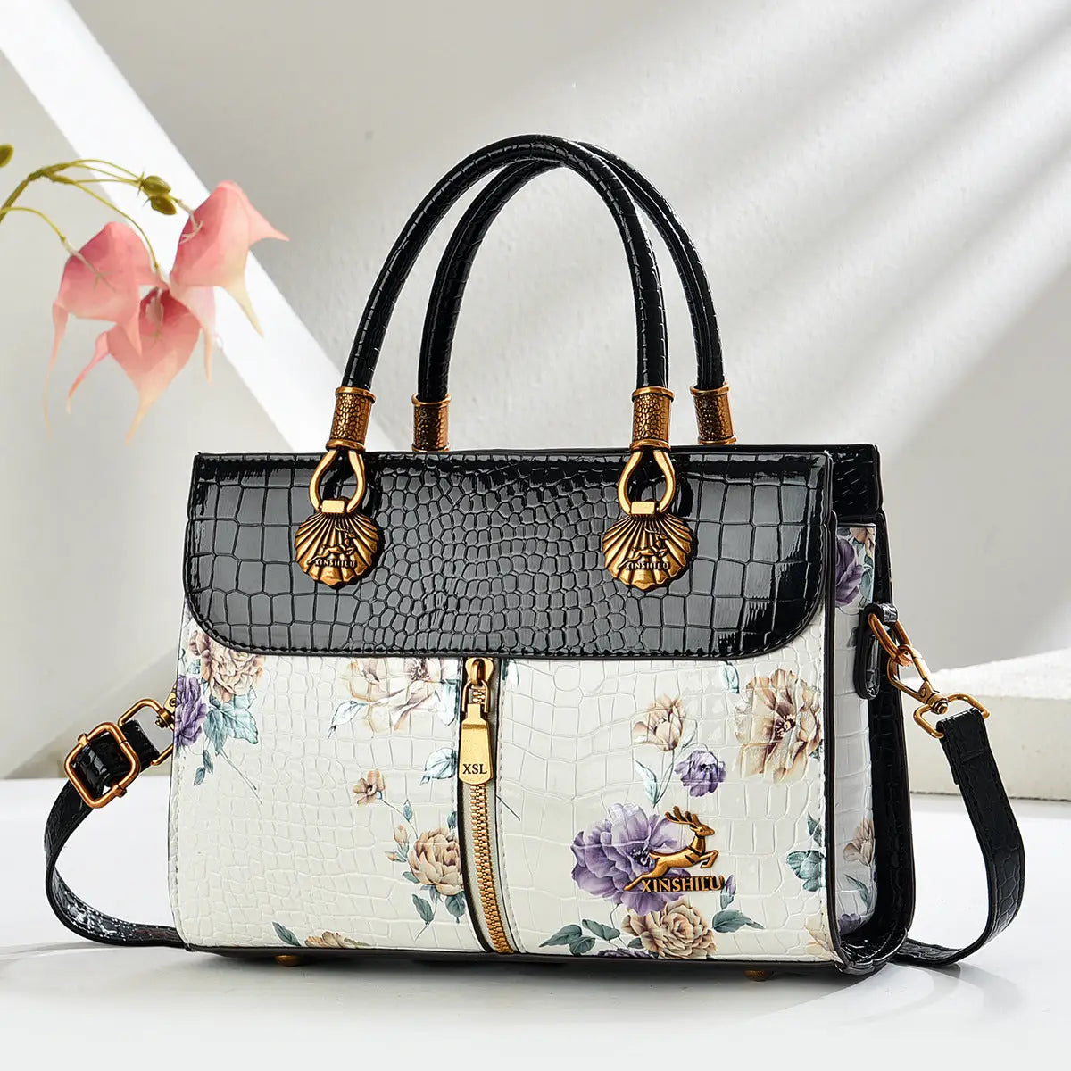 Bolso cruzado estampado - image 8