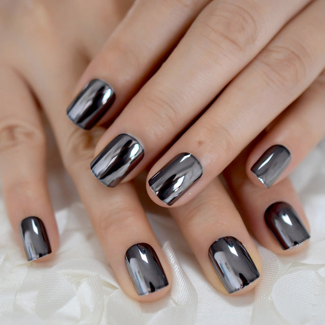 Metallic Press-On Nails - image 10
