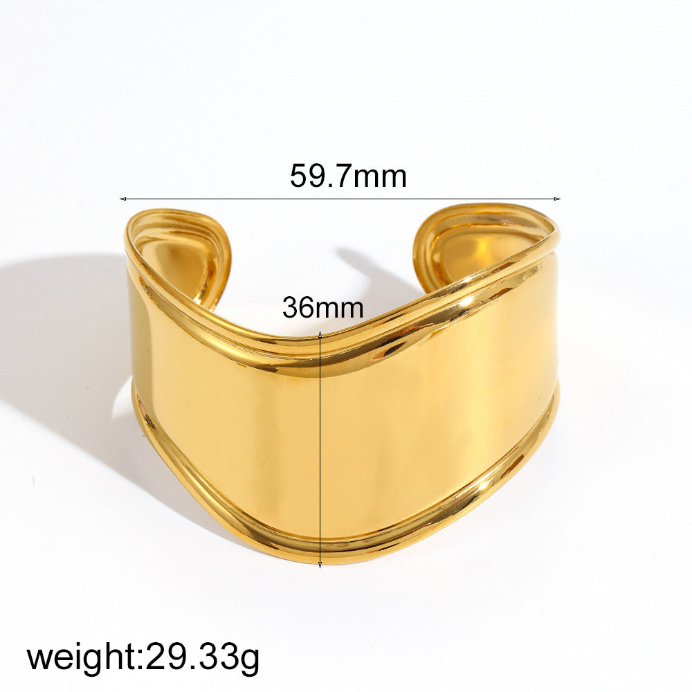 18K Gold Hug Bracelet