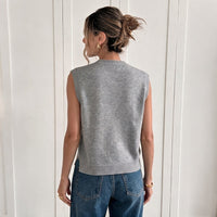 Sleeveless Sweater Vest with Bow - image 3