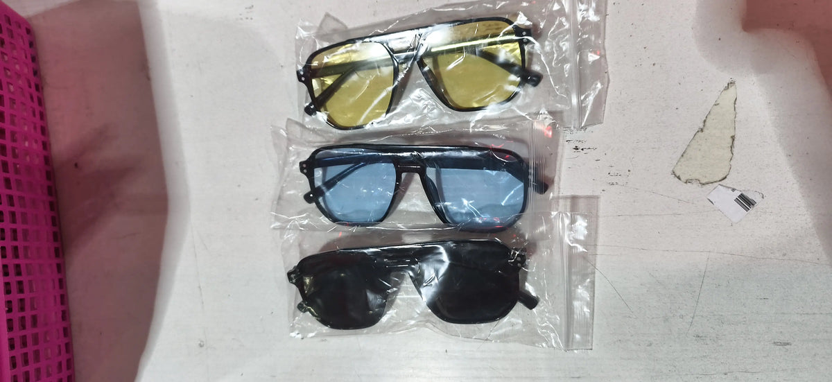 Classic Chic Sunglasses - image 5