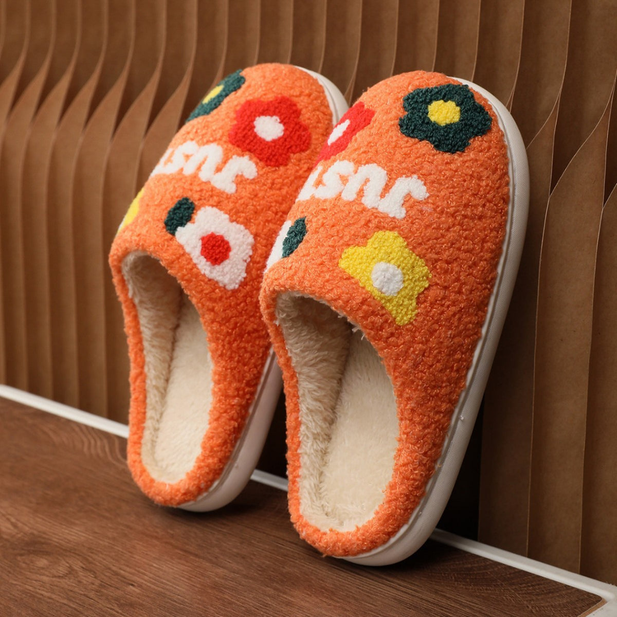 Lady's Flower Slippers Indoor Soft Bottom Cotton Slippers - image 2