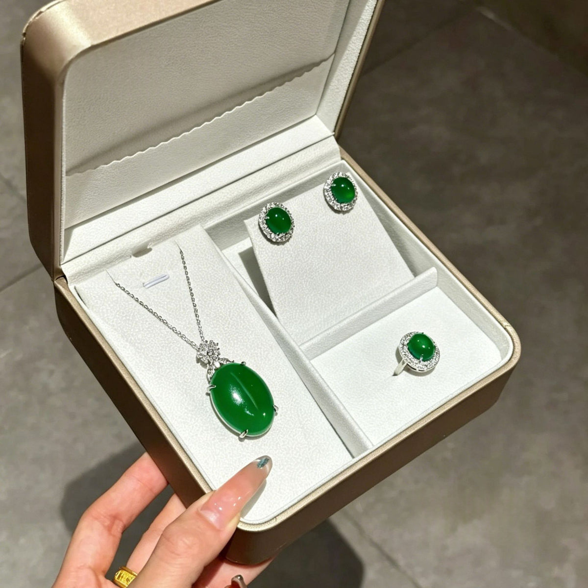 Silver Plated Green Chalcedony Teardrop Jewelry Set - image 7