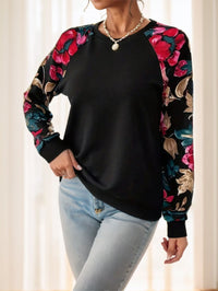 Ladies' Long-sleeved Flower-shaped Top - image 3