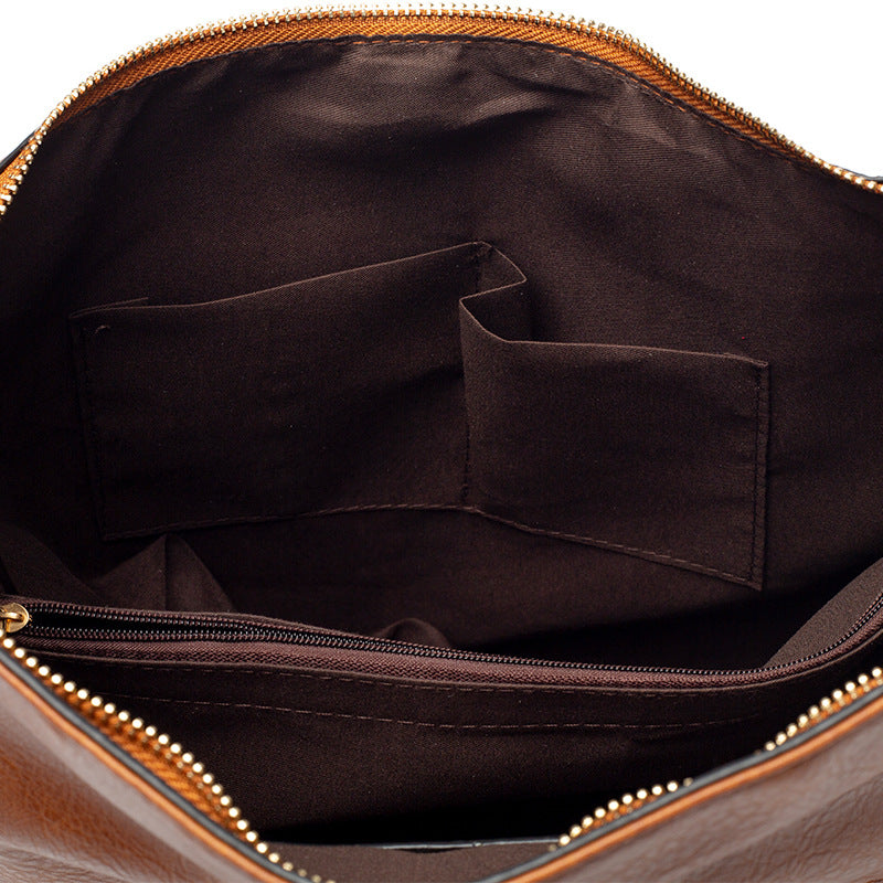 Bolso tipo hobo grande - image 6