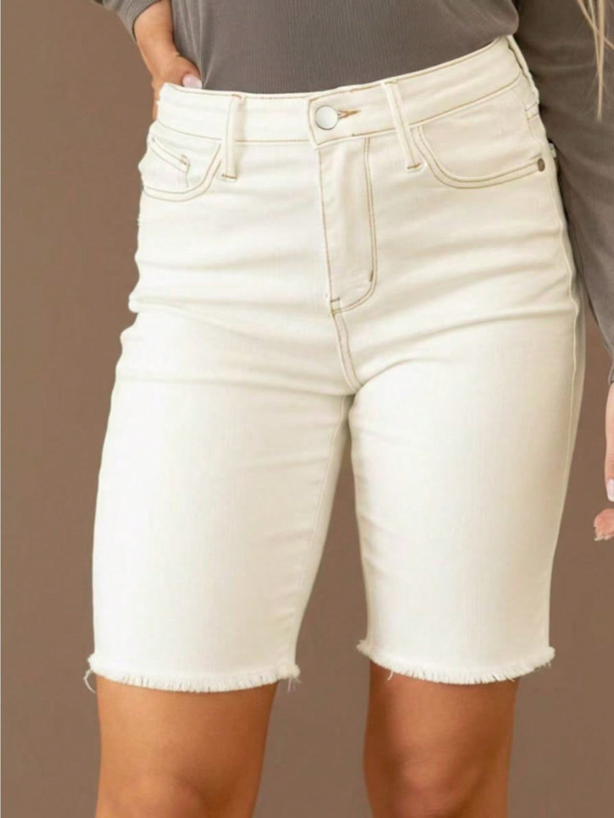 White High-Waist Frayed Bermuda Denim Shorts - image 4
