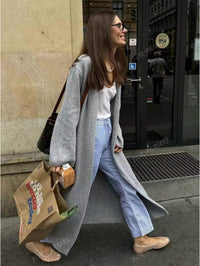 Women's Loose V-Neck Long Sleeve Top - image 5