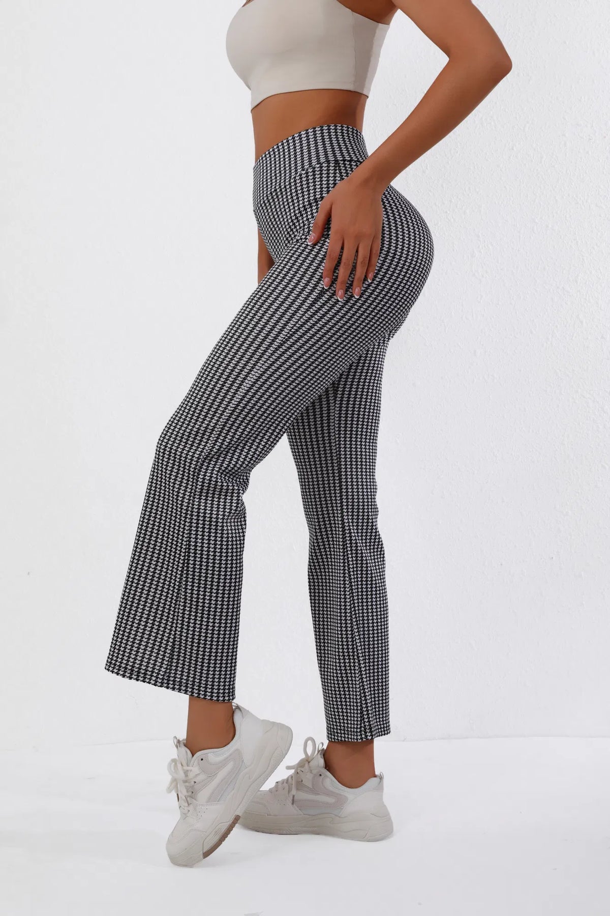 High-Waisted Houndstooth Flare Trousers Sleek Fit, Comfy Stretch, Classy Look - image 7