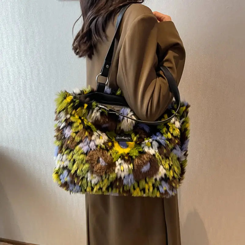 Bolso de hombro de felpa floral - image 6