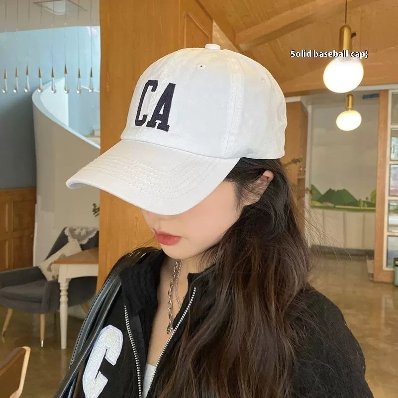 Gorra de béisbol con letras CA bordadas - image 2
