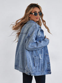 Chaqueta de mezclilla boyfriend desgastada para mujer - image 7