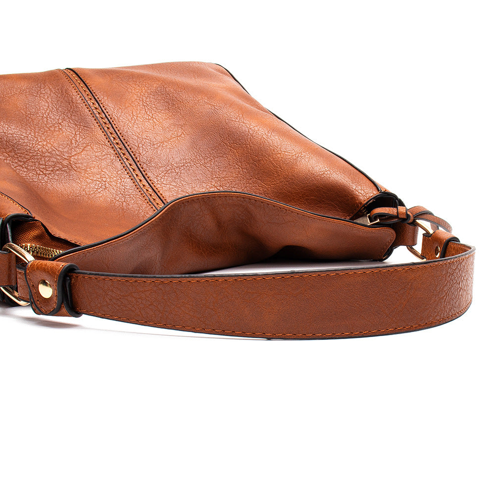 Bolso tipo hobo grande - image 7
