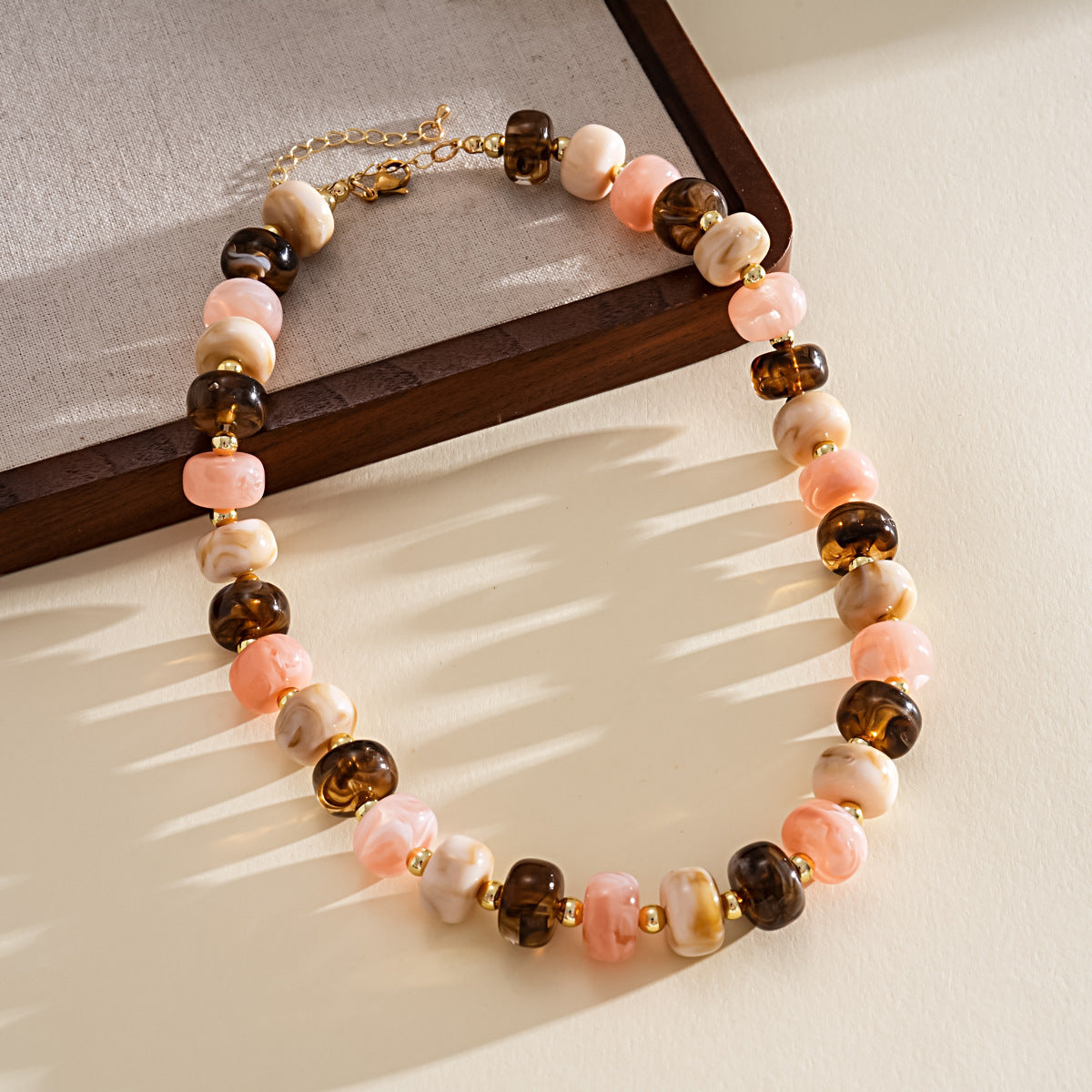 Acrylic Gradient Bead Clavicle Necklace - image 9