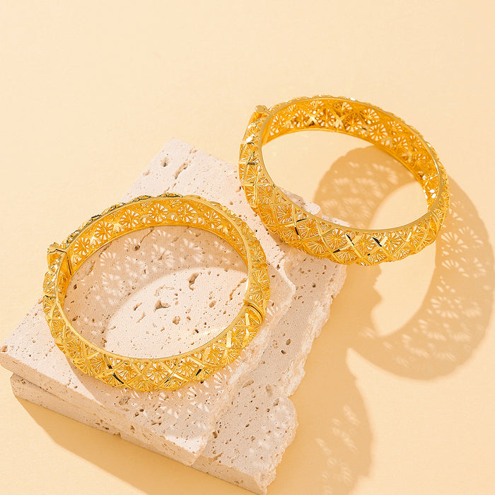 18K Gold Four Leaf Clover Cuff Bracelet