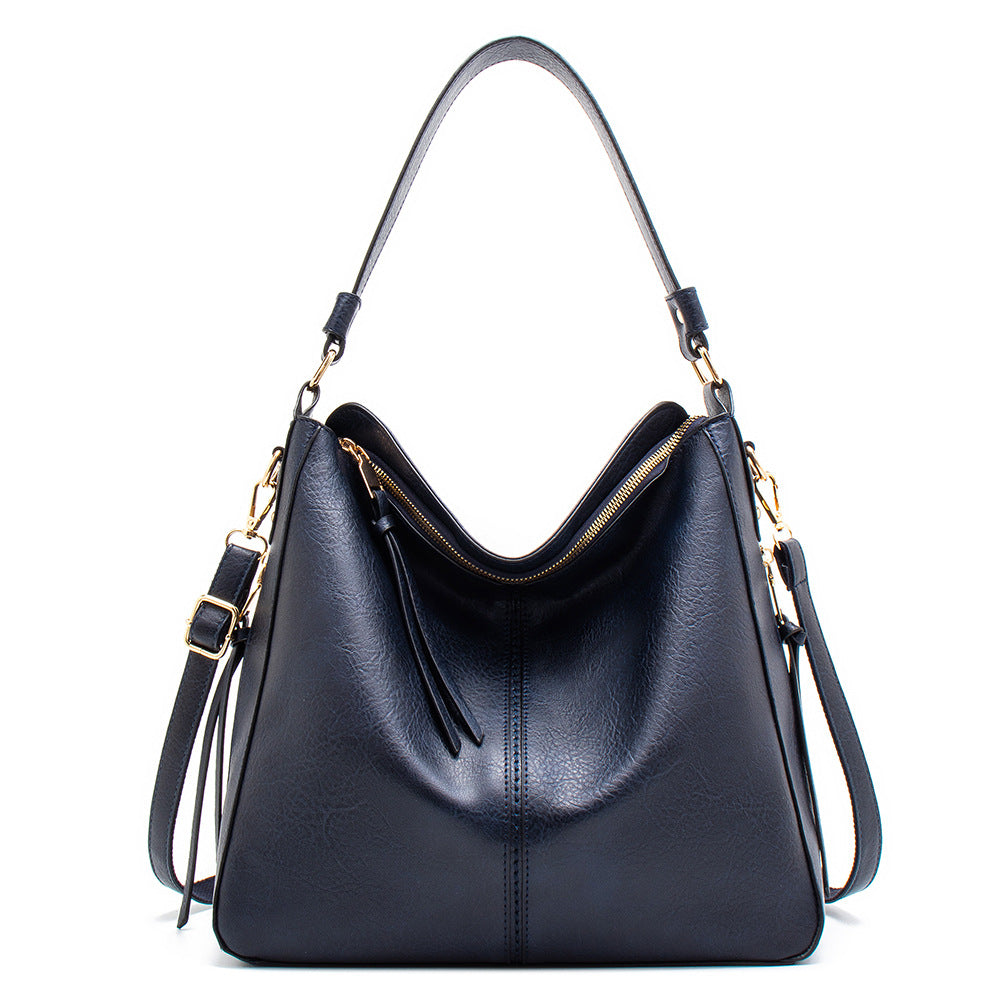 Bolso tipo hobo grande - image 12