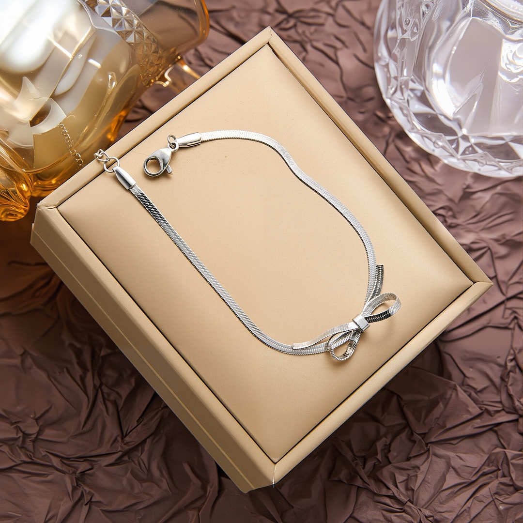 Delicate Bow Necklace and Earring Set - image 7