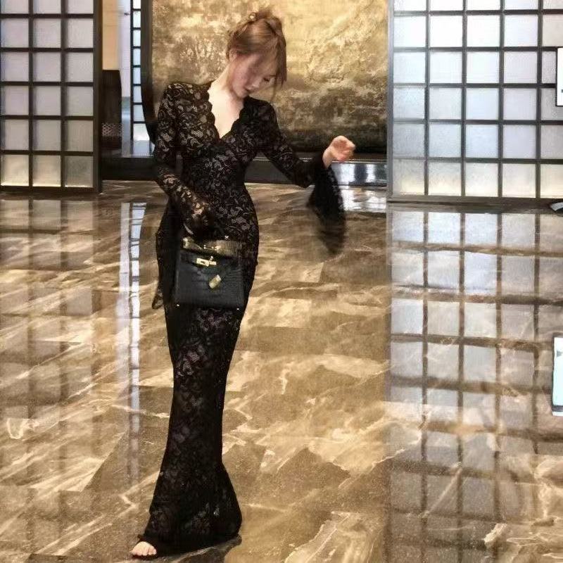 French Style Sheath Dress - image 9