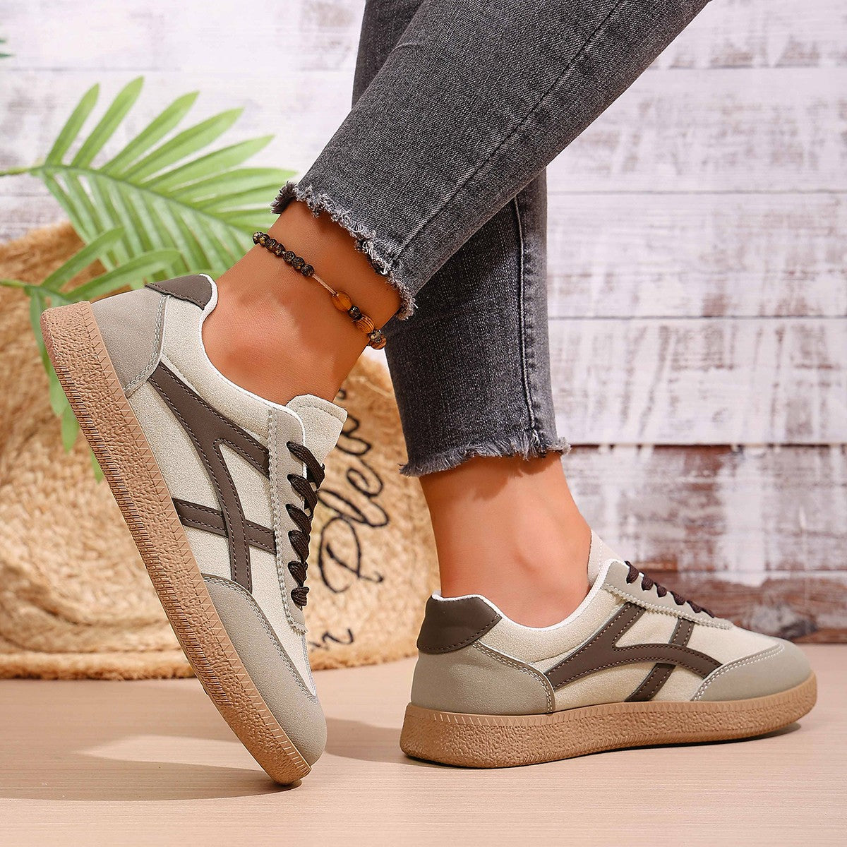 Women's Casual Lace-Up Canvas Sneakers - image 5