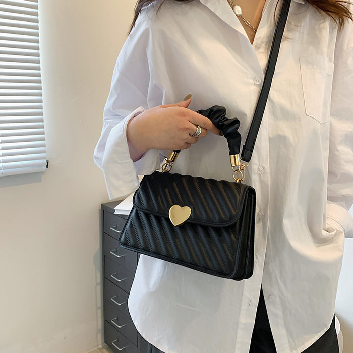 Chain Strap Shoulder Bag