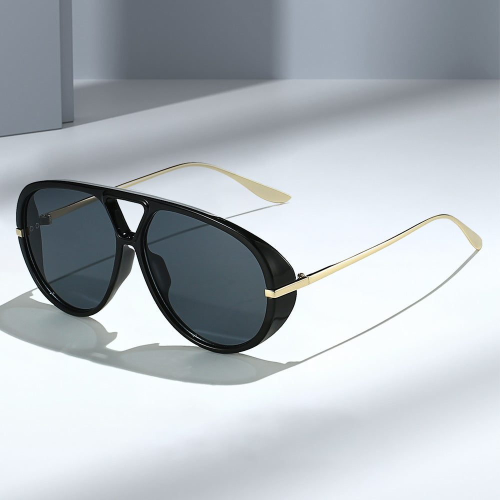 Women's Fashion Sunglasses - image 2